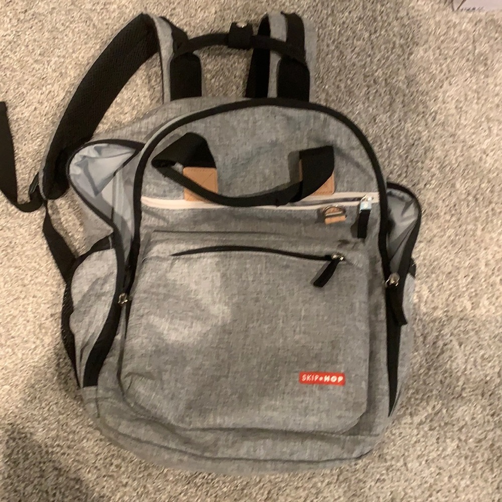 Skip Hop diaper bag - like new